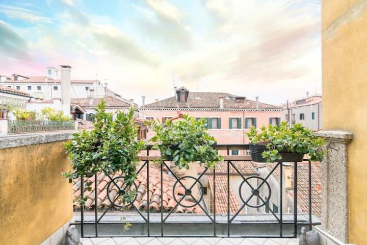 Ca' Pesaro Rooftop Terrace Apartment. 베니스 외부 사진